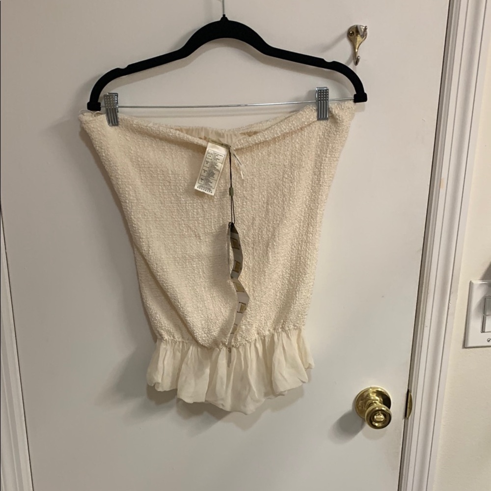 NWT Elegant versatile Cream Max Studio top